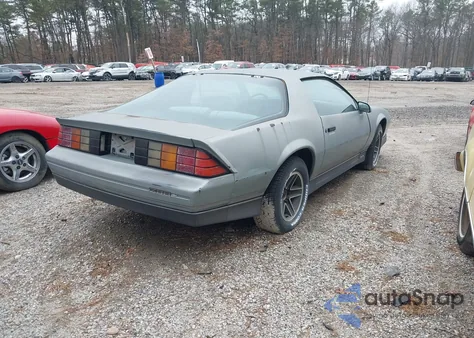 1985 Chevrolet Camaro из США, поврежденный, VIN 1G1FP87HXFL442512